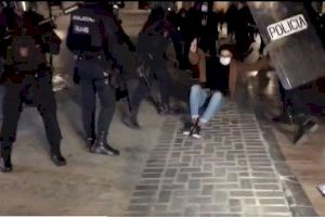 Compromís condena las cargas policiales en Valencia y se solidariza con Pablo Hasél