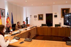 Vila-real consensúa con grupos políticos y gestorías las bases para conceder las ayudas a sectores afectados por la covid-19