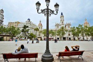 Más de 4.100 autónomos y microempresas de València se benefician, hasta el momento, del plan Resistir