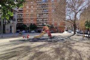 Comencen les obres de remodelació del jardí del carrer Manuel Simó i renovació de la zona infantil