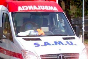 Dos heridos tras caer en un coche por un terraplén en Alcossebre
