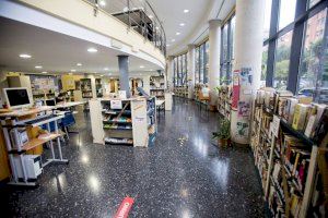 Las Bibliotecas Municipales de València donan más de 500 libros al Centro Penitenciario de Picassent