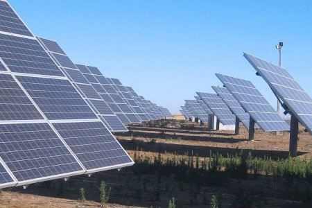 La nova planta solar de Chiva subministrarà energia a 80.000 llars i generarà 500 llocs de treball directes
