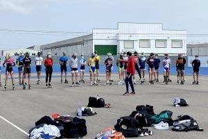 La selección española de patinaje de velocidad se entrena en Paiporta