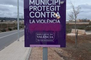 L’Alcúdia de Crespins denuncia les pintades als senyals Contra la Violència de Gènere