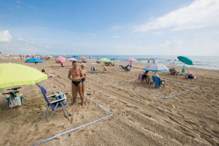 La playa de Gandia reabre sus puertas al turismo el próximo sábado ante la mejoría del COVID-19