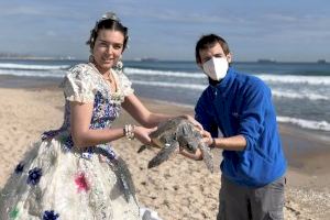 Plástico reciclado, tortugas y fallas