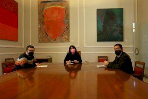 Cultura compromete 370.000 euros para desarrollar una nueva línea de ayudas para los artistas de Hogueras y Fallas