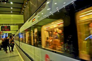 Ferrocarrils de la Generalitat Valenciana sustituirá el tapizado de los asientos para lograr una limpieza más eficaz y un mejor mantenimiento