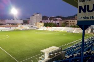 El Ayuntamiento de Xàtiva procede a mejorar el alumbrado del campo de la Murta y del polideportivo de les Pereres