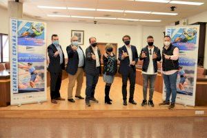150 regatistas surcarán las aguas de la bahía de Santa Pola en el Campeonato Nacional de Windsurf y IQFOIL