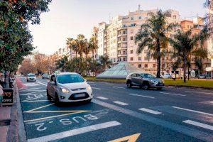 València aprova subvencions de 2.000 euros per al sector del taxi
