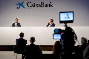 La nova CaixaBank llança un missatge de tranquil·litat als treballadors després de la fusió