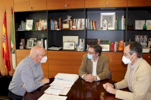 El alcalde de San Vicente del Raspeig recibe al nuevo Director General de Aguas de Alicante, Francisco Javier Díez