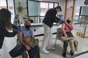Un tercio de los valencianos mayores de 80 años ya están inmunizados