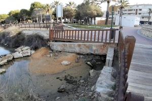 Teulada repara de urgencia el puente del paseo del Senillar