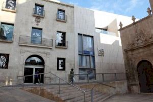 El Museo de Arte Contemporáneo de Alicante recibe una colección de 291 obras valorada en dos millones de euros