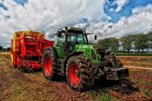 El Gobierno aprueba las bases de las subvenciones para financiar la compra de maquinaria agrícola
