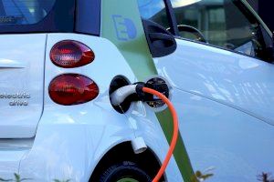 El Ivace publica la ampliación en 4 millones de euros de las ayudas para la adquisición de vehículos eléctricos