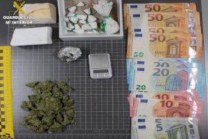 Cinc detinguts pel cultiu i venda de droga en Orihuela Costa