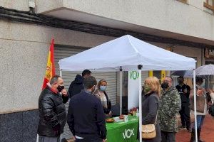 VOX denuncia que el Ayuntamiento de Elda deniega su autorización de mesas informativas en vía pública