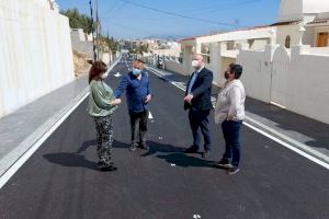 El Alcalde y el concejal de Urbanismo visitan las obras de la calle Finlandia de la Vila