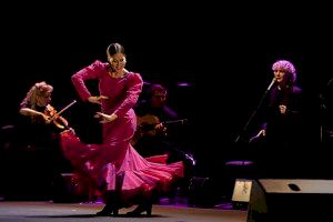 El IVC presenta en Castelló el mejor flamenco de Mayte Martín y a la pianista ecléctica Clara Peya