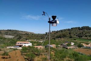 La Serratella instala una estación meteorológica