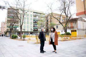 Finalitzen les obres de reurbanització de la plaça Calabuig a València