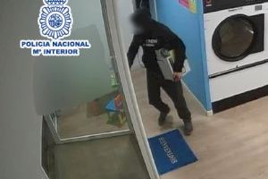 Onada de robatoris en bugaderies autoservei d'Alacant