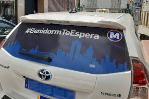Benidorm habilita una parada de taxis en el Palau d’Esports para facilitar el acceso al centro de vacunación masiva