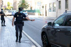 Es donen a la fugida en un control policial a València i són detinguts amb 182 pastilles d'èxtasis