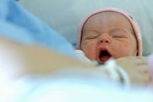 Compromís propone garantizar la epidural ambulante para los partos en todos los hospitales públicos valencianos
