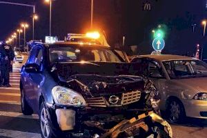Un aparatoso accidente en Alicante termina con una persona herida en un choque por alcance