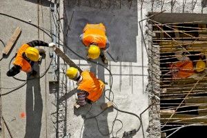 La construcción desciende un 43% en Alicante durante el primer trimestre de 2021