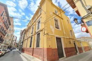 El Ayuntamiento de Elda realiza un estudio estructural del  Hospital de Pobres para afrontar su rehabilitación dentro del Plan ‘Elda Renace’