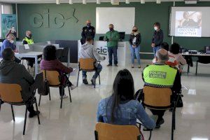 La Policia Local d'Ontinyent participa en un curs d’intel·ligència emocional aplicada al ciutadà
