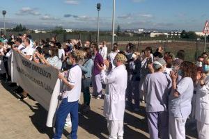 Trabajadores de Hospital de la Ribera denuncian el abandono y el incumplimiento de Sanitat