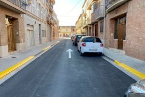 Bonrepòs i Mirambell finaliza la adecuación de las calles Del Mig y Macarella
