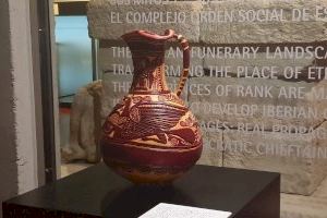 El MAHE cede de forma temporal una jarra de cerámica íbera a la Fundación Botín para una exposición internacional sobre Picasso