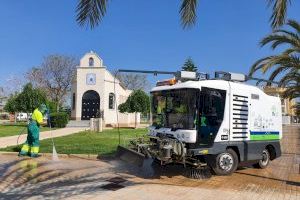 Comienzan a funcionar los nuevos vehículos de baldeo y barrido del nuevo servicio de limpieza “Elx verda i Neta”