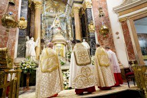Los actos en honor a la Virgen de los Desamparados comienzan este viernes con las solemnes vísperas pontificales en la Basílica