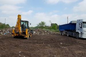 Veïns incívics: recullen 115 tones d'escombraries al riu Túria