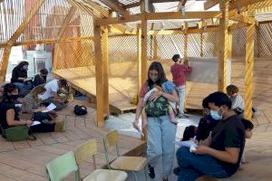 Las Naves i el col·legi Santiago Apòstol convertiran un pati escolar en espai de convivència del barri