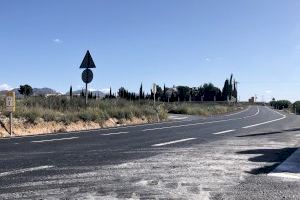 La Diputación invierte 200.000 euros en la mejora de la carretera que une la zona del Mos del Bou con la pedanía oriolana de La Murada