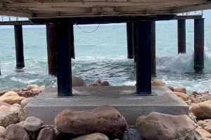 Xilxes finaliza las obras de apuntalamiento de la pasarela de la playa