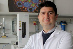El investigador de la UA, Javier García Martínez, inaugura los 'podcast'de Nature como experto en emprendimiento
