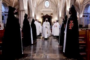 La Orden del Santo Sepulcro de Jerusalén organiza una misa en la Catedral presidida por el Arzobispo