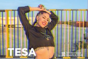 La rapera valenciana Tesa actua demà al Paranimf de la UA