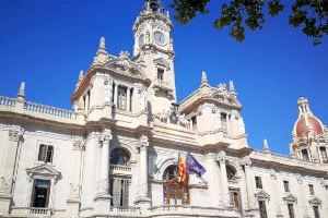 València rebaixa el pagament mitjà a proveïdors a 24 dies, l'índex més baix